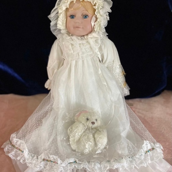 Vintage 1980’s Bradley’s Doll Casey in Christening Dress - Picture 2 of 2